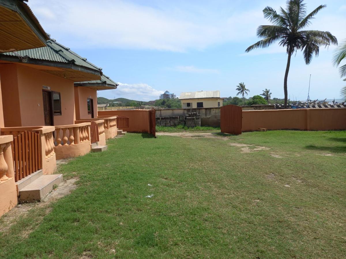 Comfort Beach Resort Biriwa Экстерьер фото