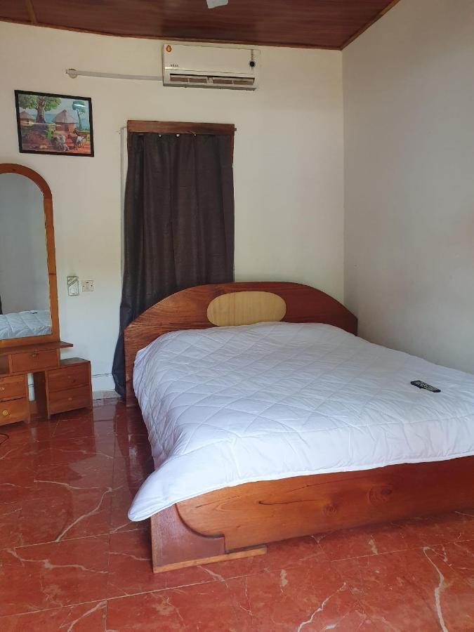Comfort Beach Resort Biriwa Экстерьер фото